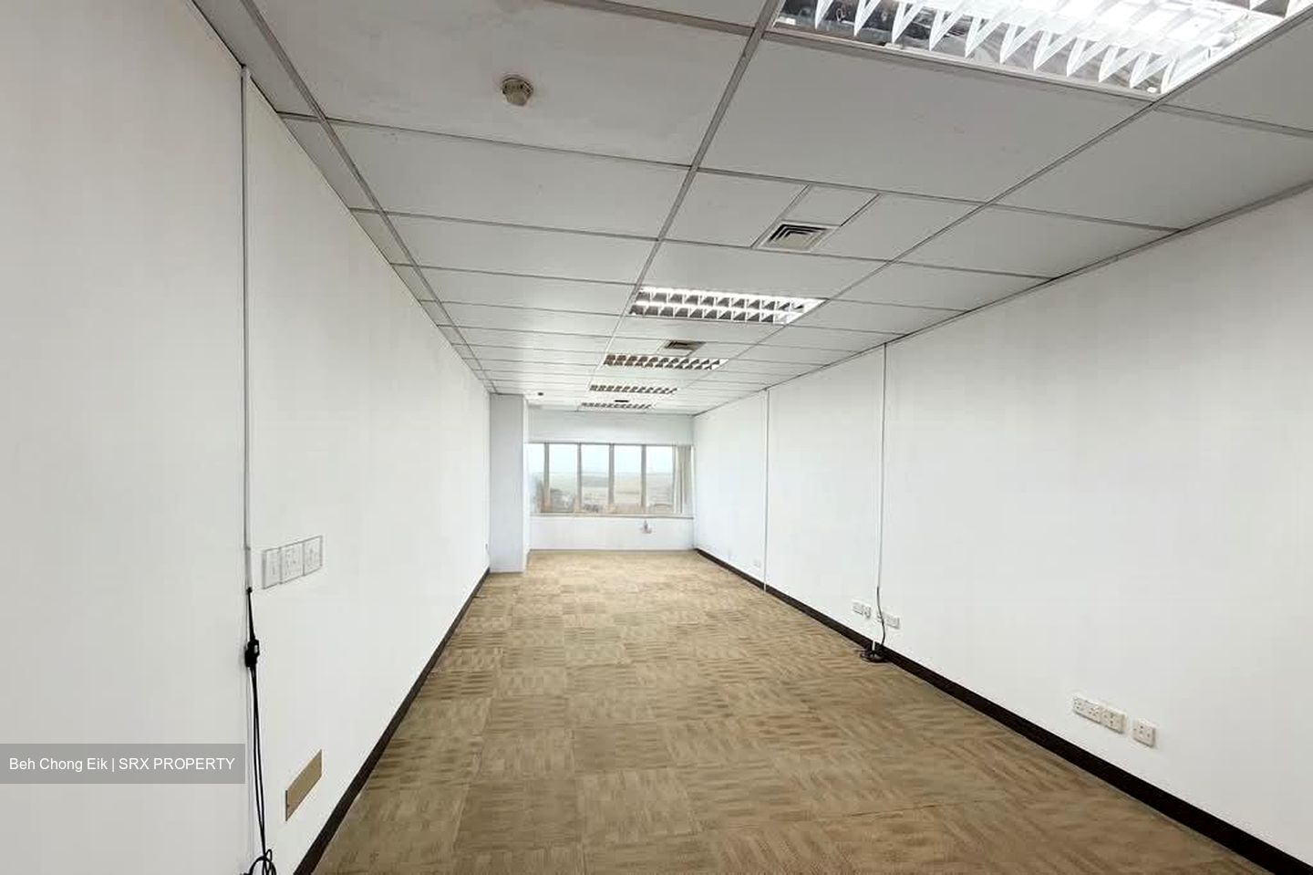 Golden Mile Tower (D7), Office #561014611